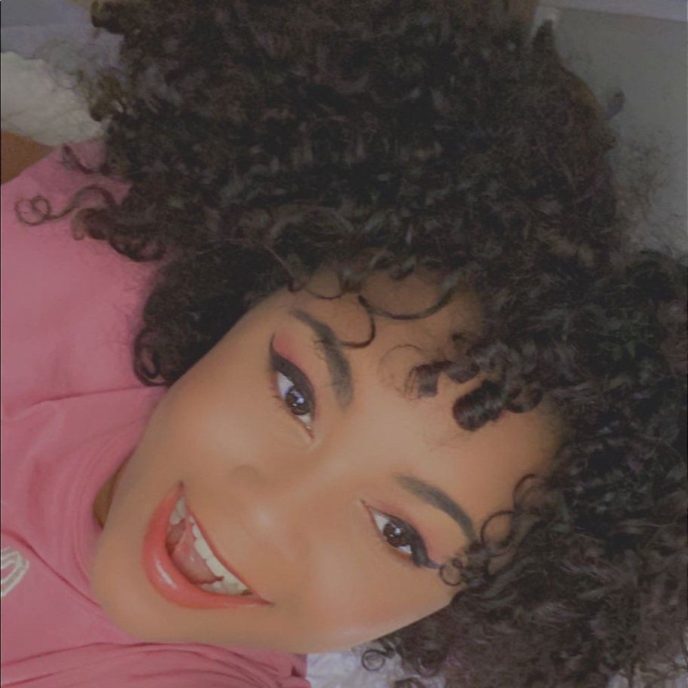 Meet your Posher, Jerzee🧞‍♀️